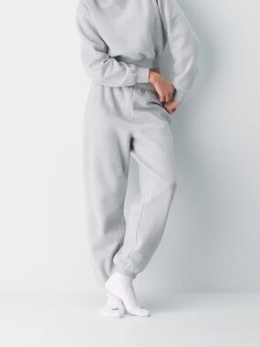 Aritzia TNA Sweatpants grey
